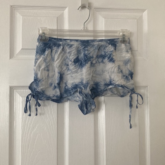 cotton on shorts - Picture 2 of 7